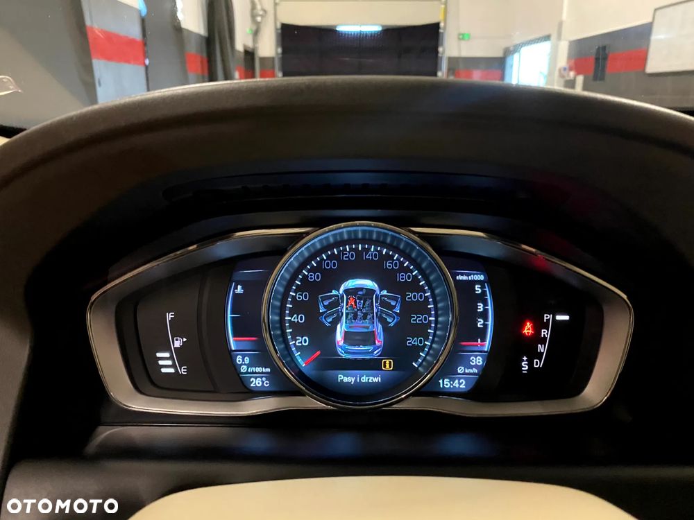 Volvo XC 60 D4 Drive-E Summum - 18