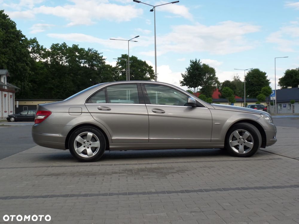 Mercedes-Benz Klasa C 220 CDI Elegance - 18