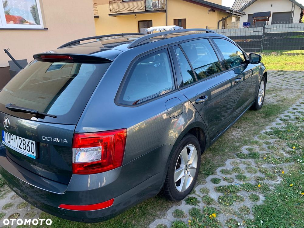 Skoda Octavia 2.0 TDI Ambition DSG - 4