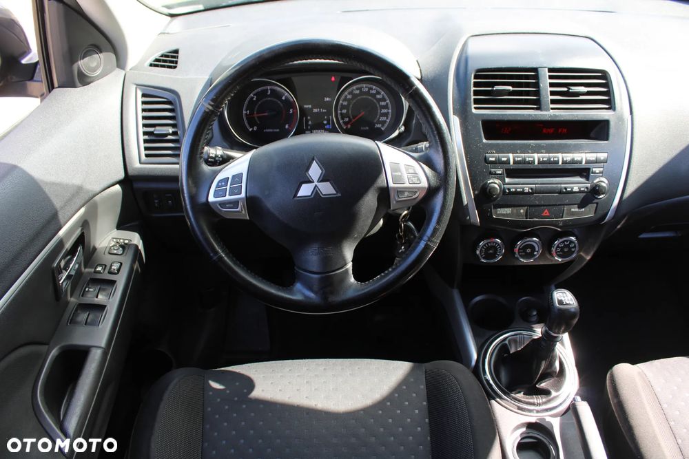 Mitsubishi ASX - 14
