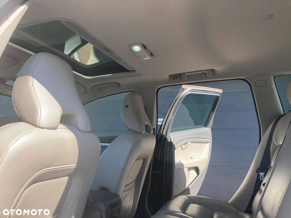 Volvo V70 2.0D Momentum - 8