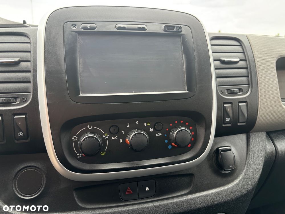 Renault Trafic - 11