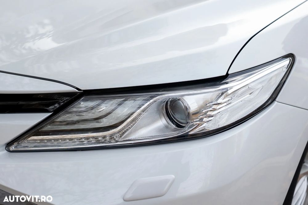 Toyota Camry 2.5 Hybrid Exclusive - 27