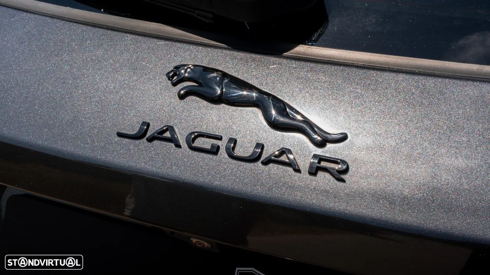 Jaguar F-Pace P400e AWD R-Dynamic HSE - 46