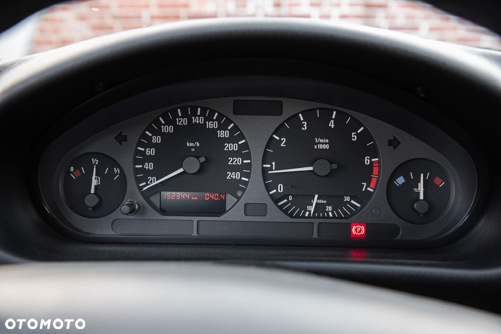 BMW Seria 3 318i - 19