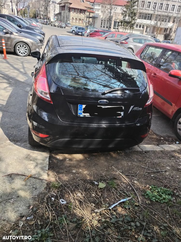 Ford Fiesta - 5