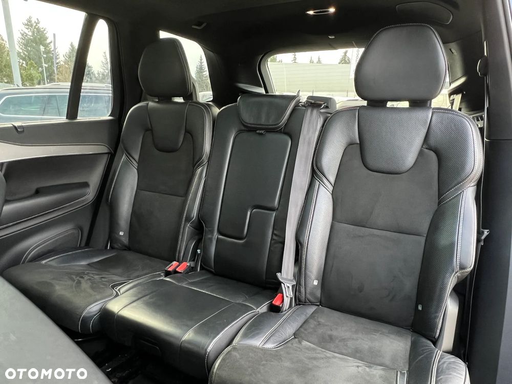 Volvo XC 90 D5 AWD R-Design 7os - 25