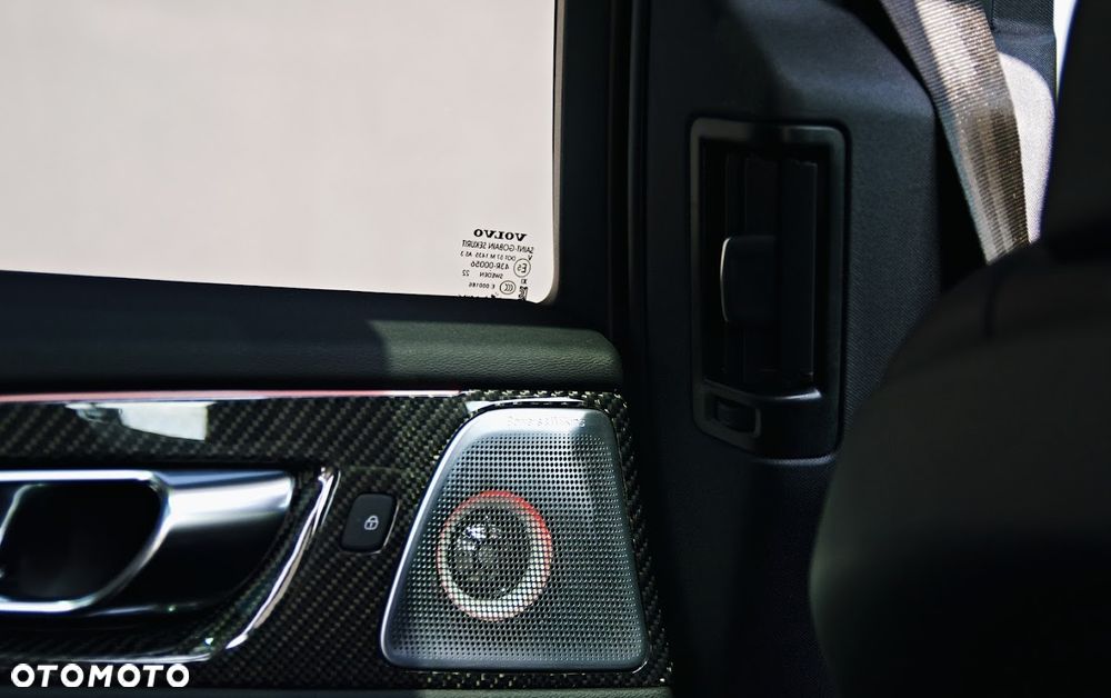 Volvo XC 60 T8 Plug-In Hybrid AWD Ultimate Dark - 14