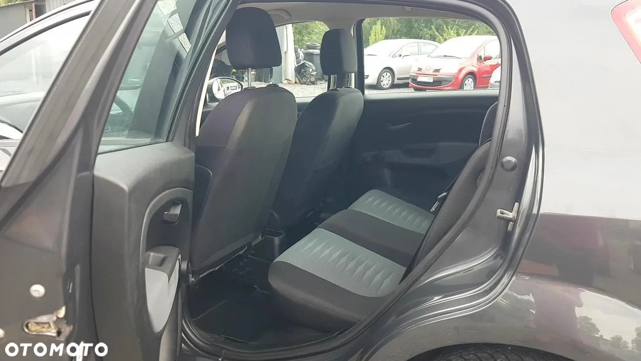 Fiat Grande Punto 1.2 8V Active - 26