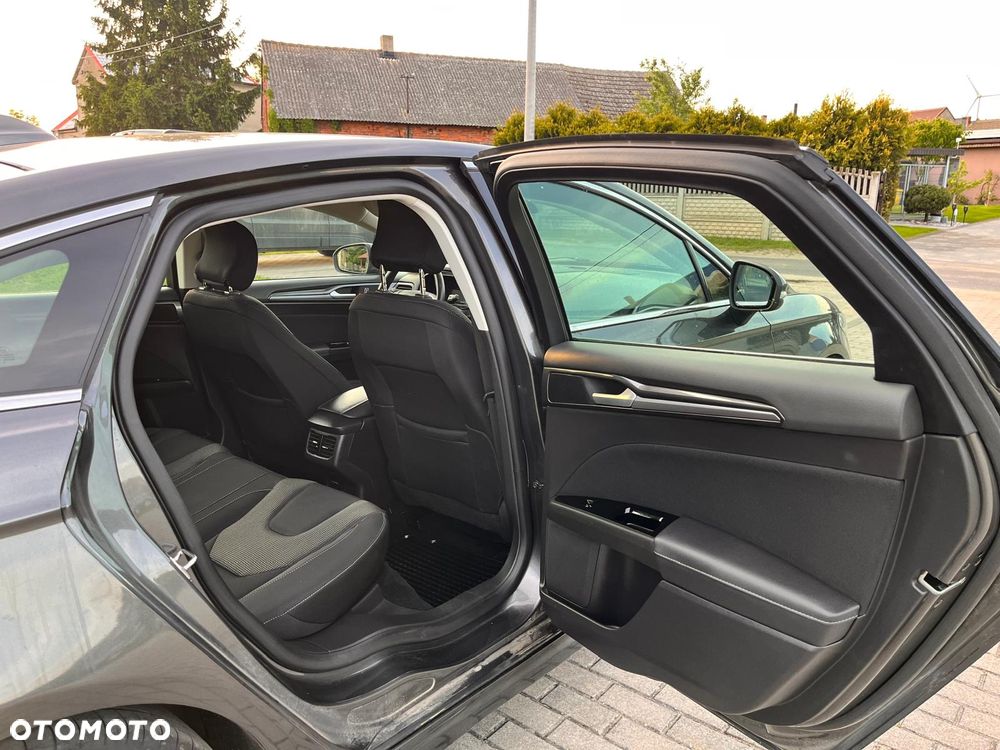 Ford Mondeo - 9