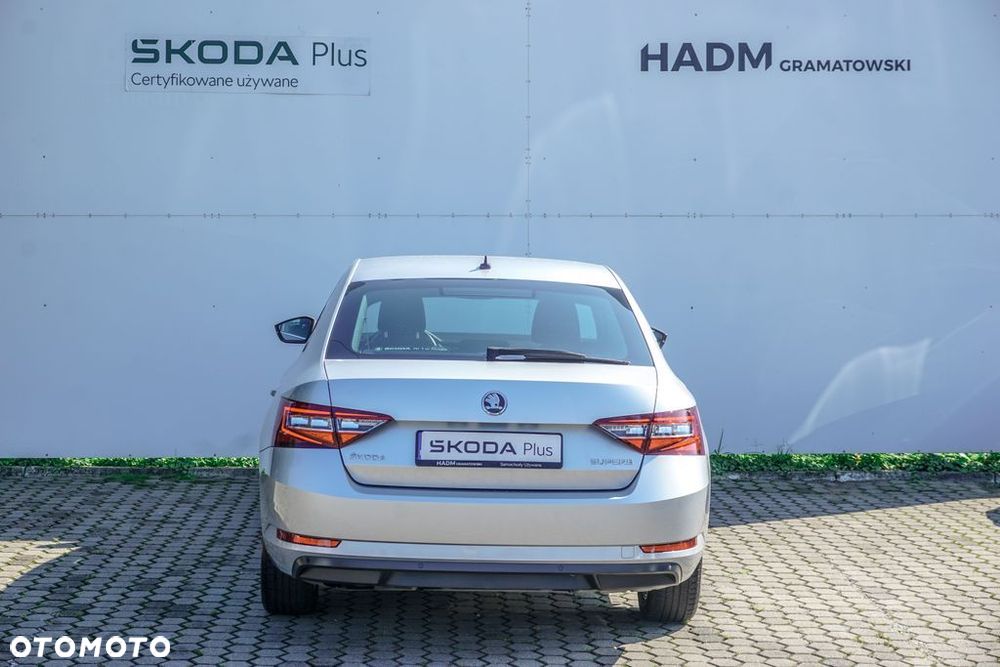 Skoda Superb 2.0 TDI Ambition - 6