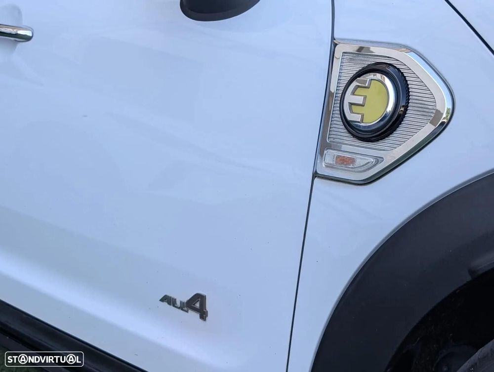 MINI Countryman Cooper SE ALL4 Auto - 3