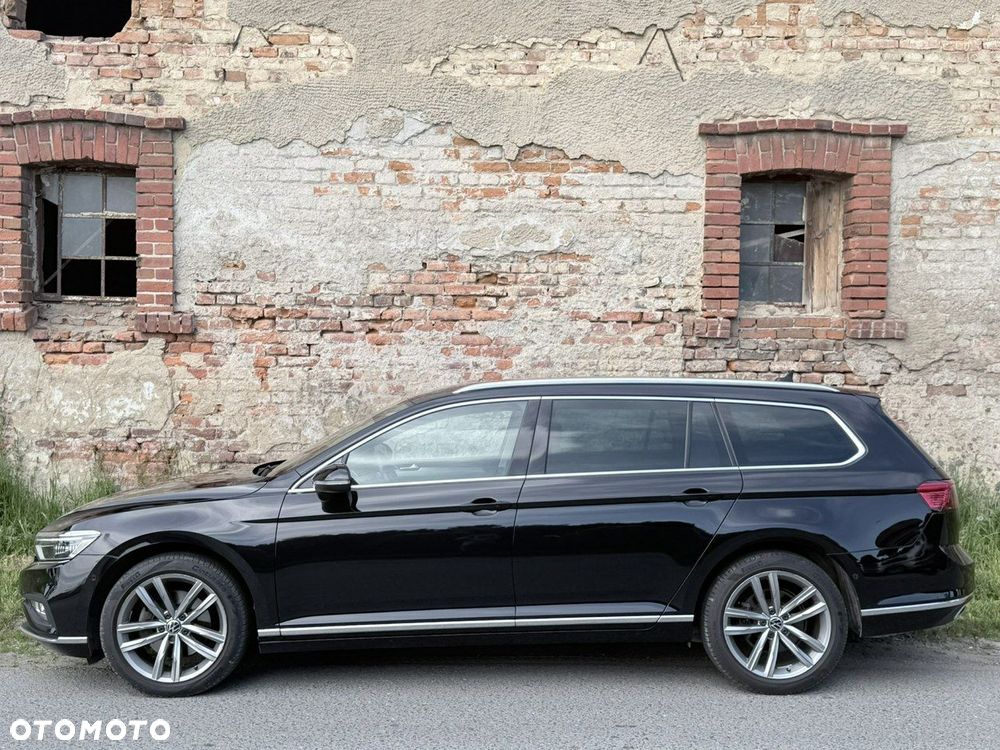 Volkswagen Passat Variant 2.0 TDI 4Mot Elegance DSG - 35