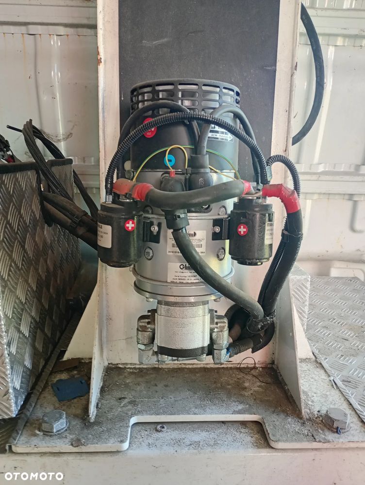 Kosz Podnośnik koszowy Klubb Podstawa Kolumna K32 K26 NA CZEŚCI Zwyżka Kompletna elektronika  Silnik hydrauliczny Pompa Ramię aluminiowe - 15