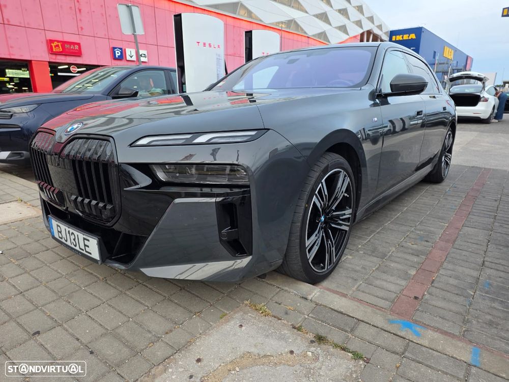 BMW i7 xDrive60 Pack Desportivo M Pro - 9
