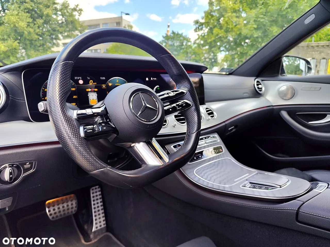 Mercedes-Benz Klasa E 220 d 4-Matic AMG - 12
