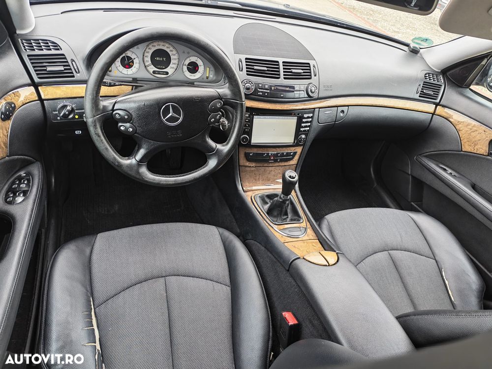 Mercedes-Benz E 200 CDI - 18
