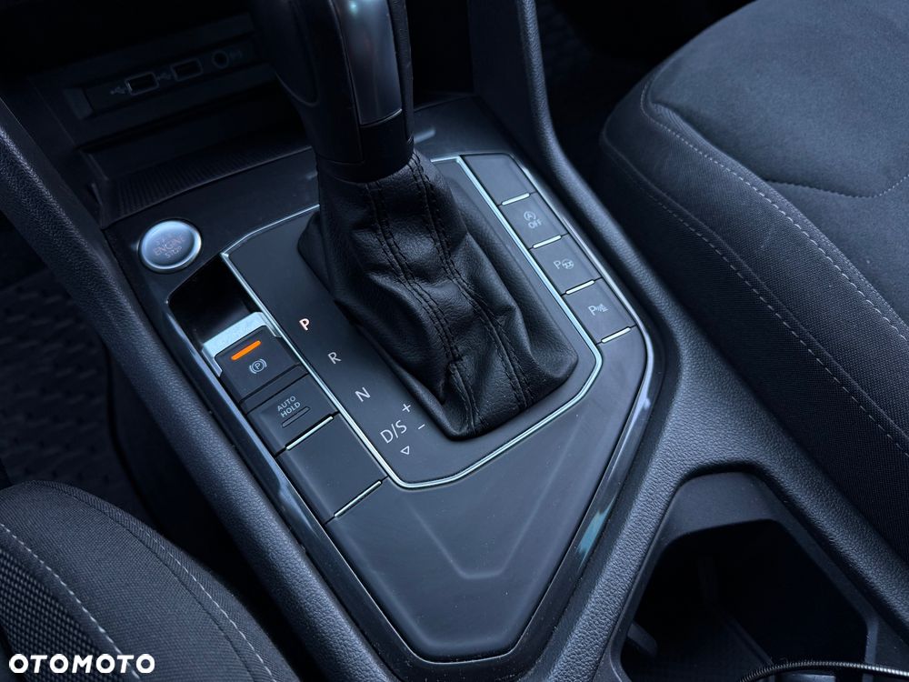 Volkswagen Tiguan - 17