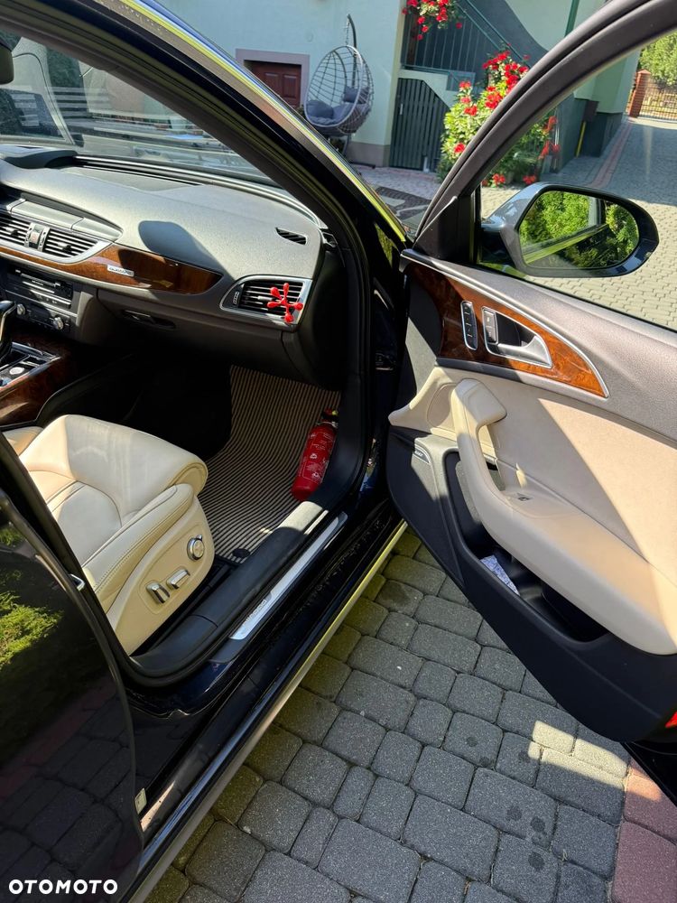 Audi A6 Allroad - 16