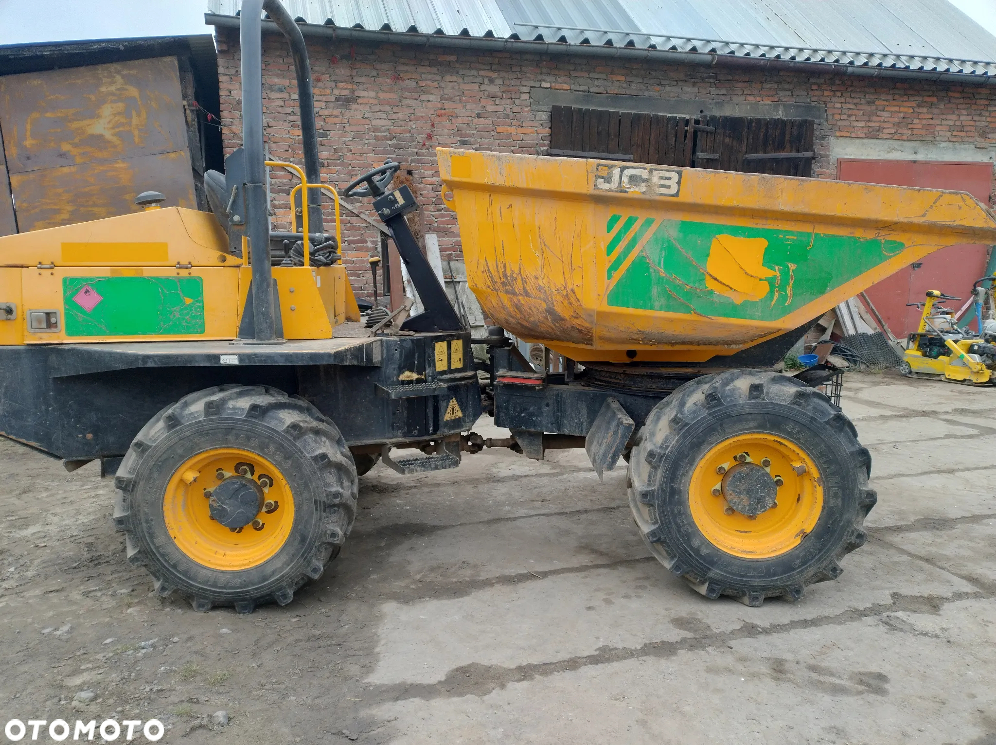 JCB 6 TST - 2