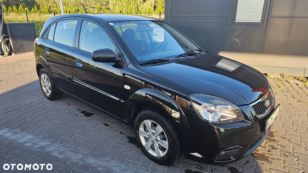 Kia Rio 1.4 Spirit - 1