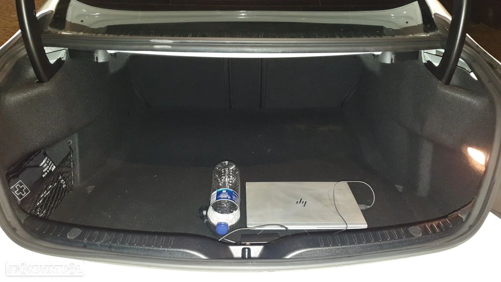 Mercedes-Benz C 220 d Coupe 9G-TRONIC AMG Line - 28