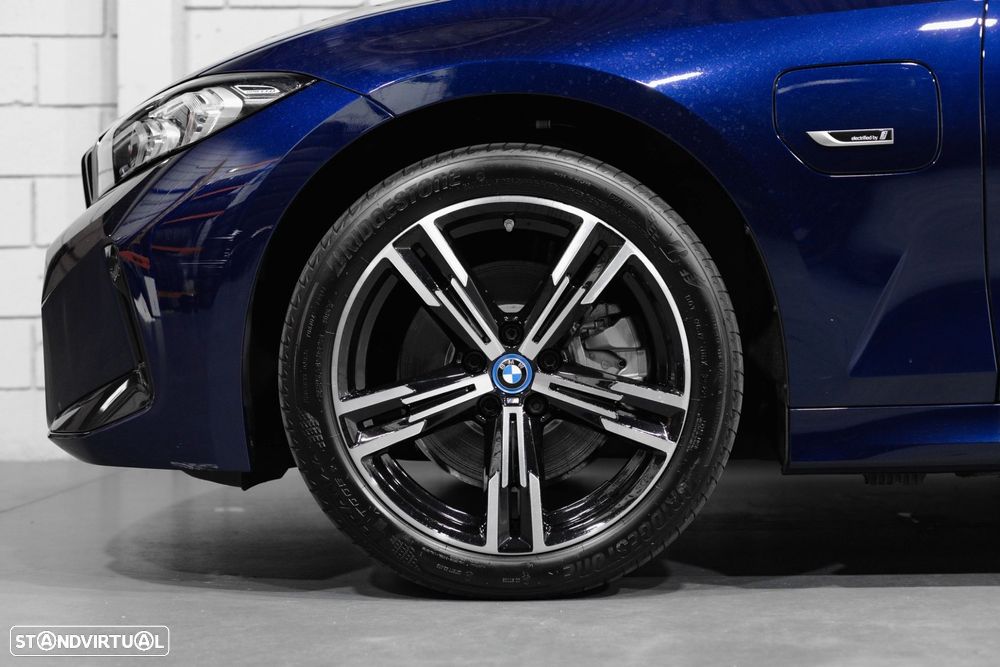 BMW 320 e Pack M Auto - 6