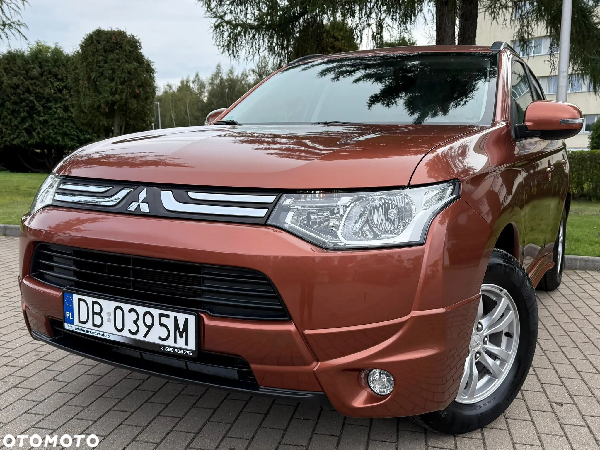 Mitsubishi Outlander 2.0 Invite + 2WD - 17