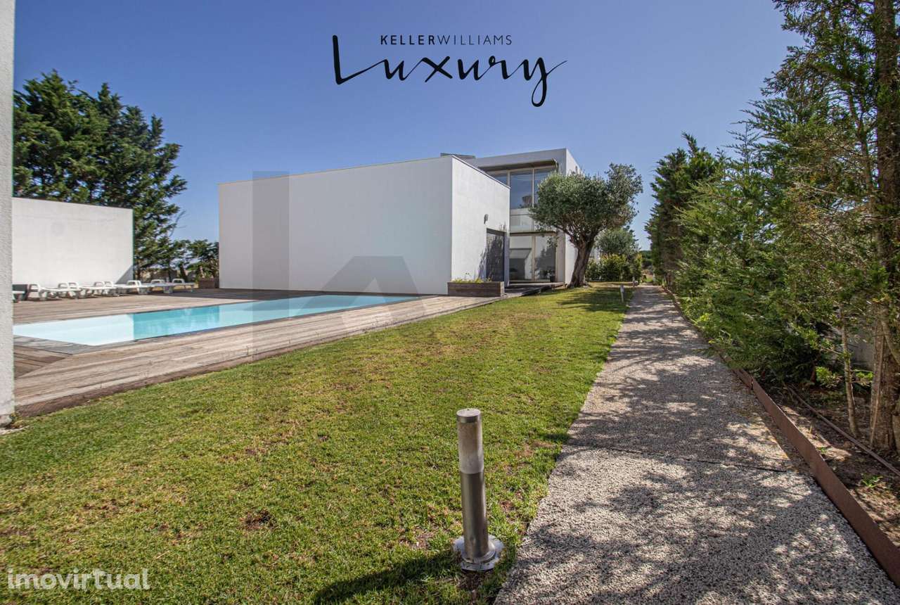 Moradia V3 + 2 em Condomínio  com Jardim e Piscina - Grande imagem: 2/49