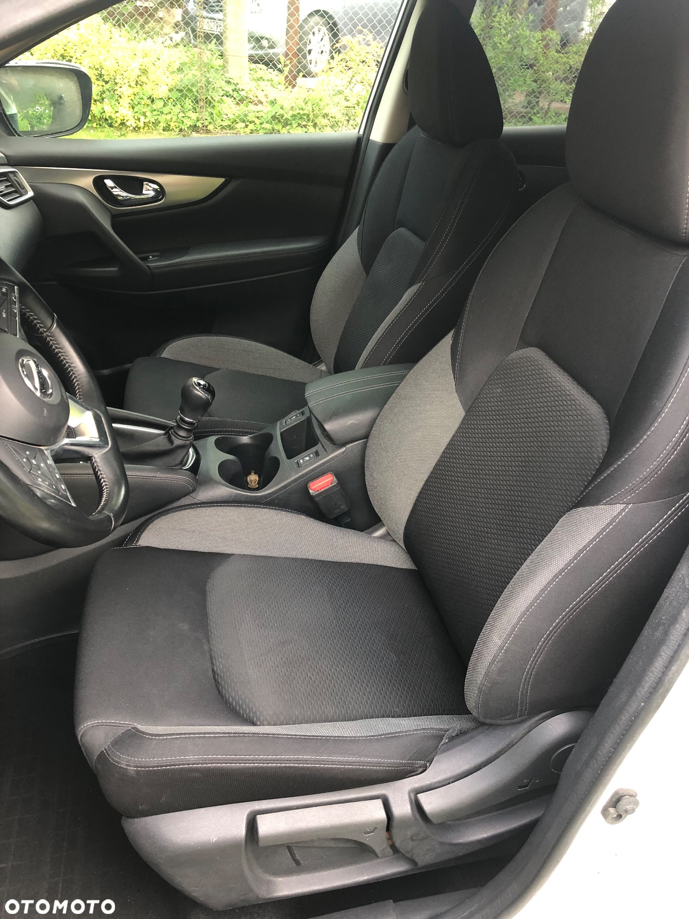 Nissan Qashqai 1.5 dCi N-Connecta - 27