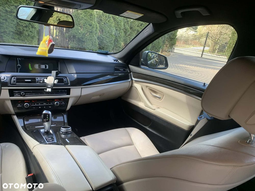 BMW Seria 5 530d - 22