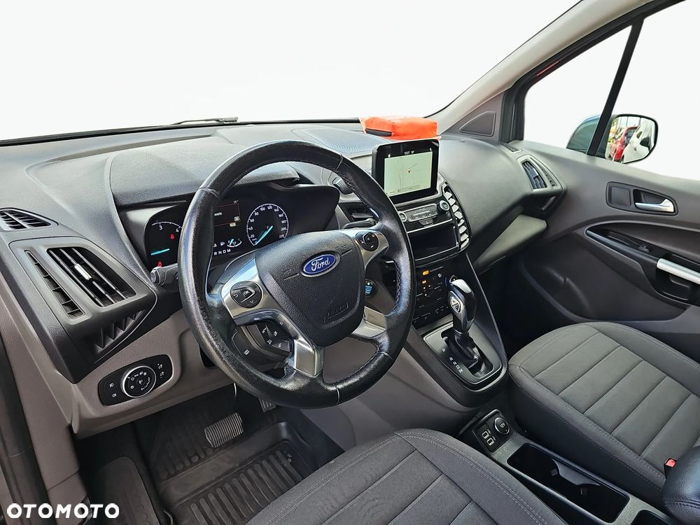 Ford Tourneo Connect - 10
