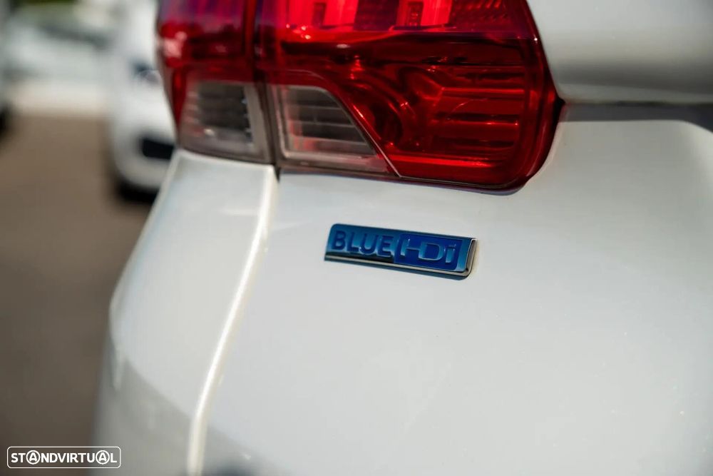 Peugeot 2008 1.6 BlueHDi Allure - 14