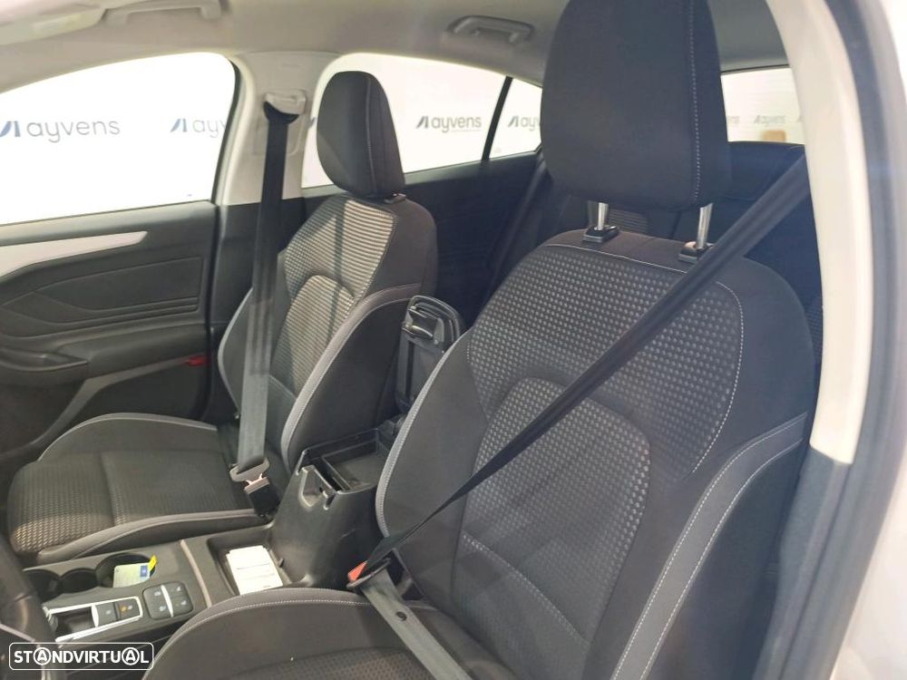 Ford Focus 1.5 TDCi ECOBlue Business Aut. - 5