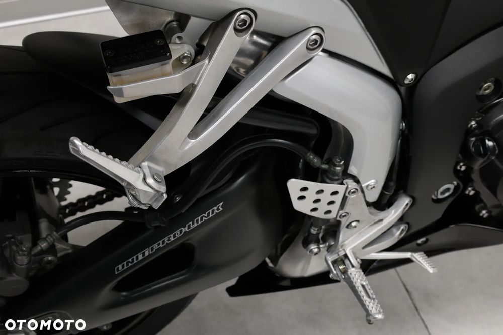 Honda CBR - 23