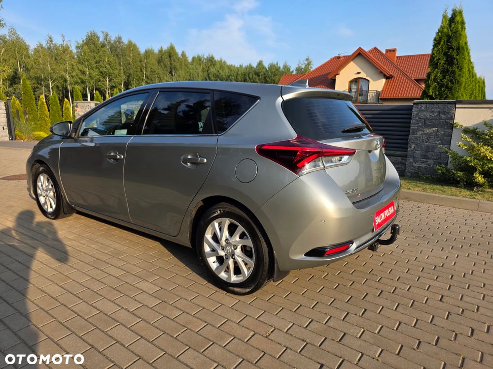 Toyota Auris 1.6 Premium - 12