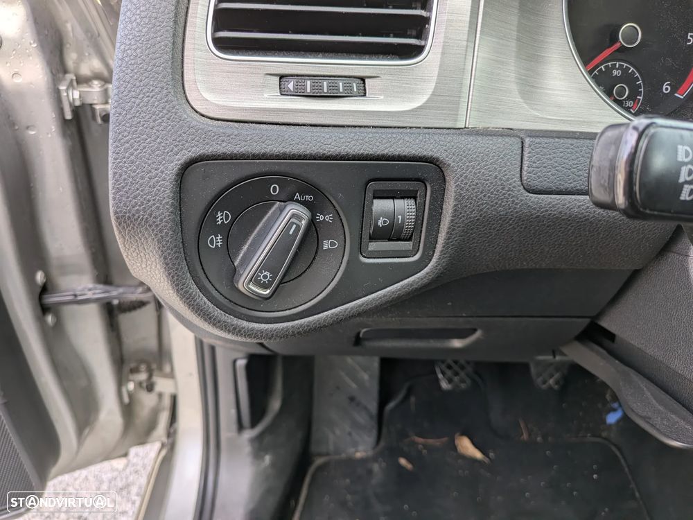 VW Golf Variant 1.6 TDi BlueMotion Confortline - 7