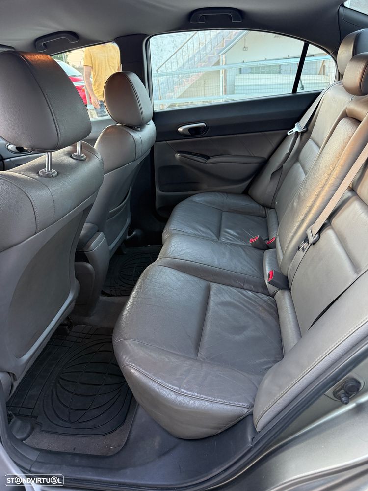 Honda Civic 1.3 DSI i-VTEC Hybrid Executive E.Especial - 8