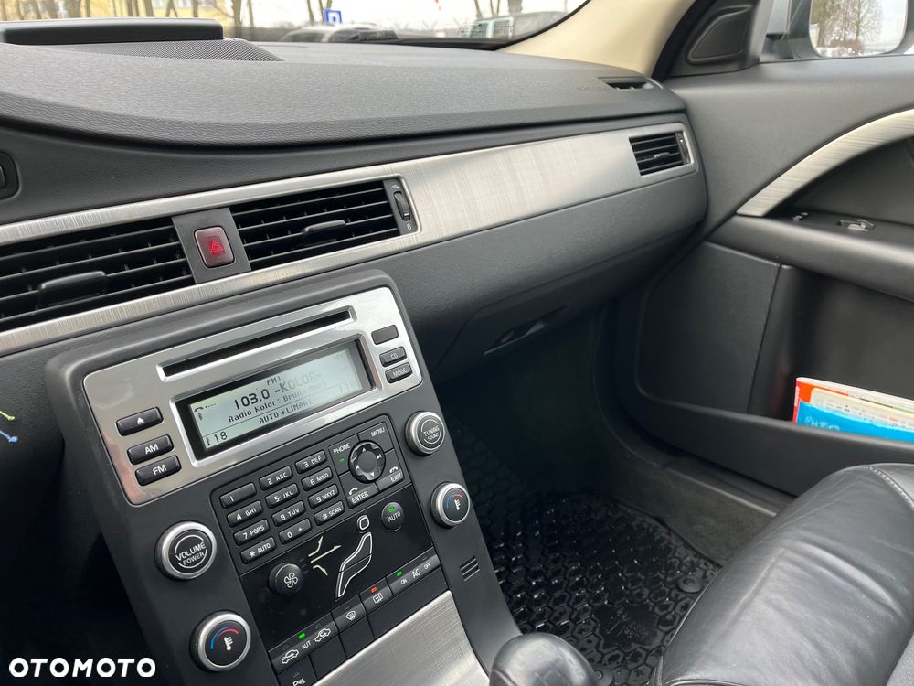 Volvo V70 2.0 - 12