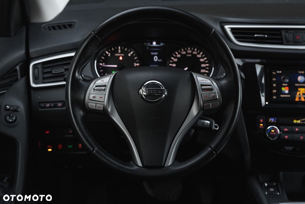 Nissan Qashqai 1.6 DCi Xtronic N-Connecta - 23