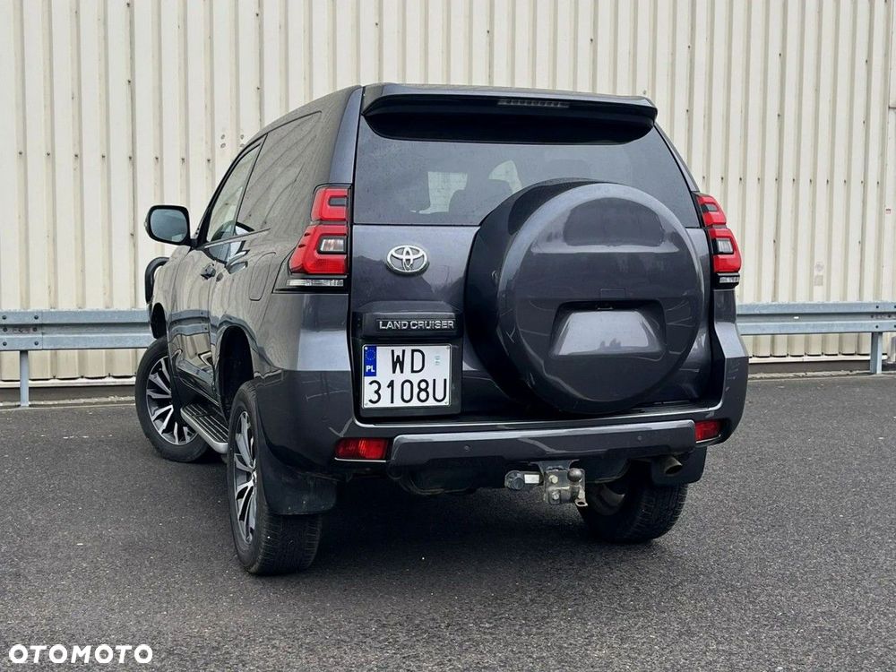 Toyota Land Cruiser 2.8 D-4D Automatik Executive - 6