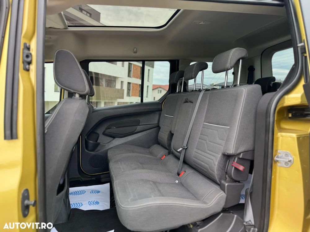 Ford Tourneo Connect Grand 1.5 TDCi Start/Stop Titanium - 6