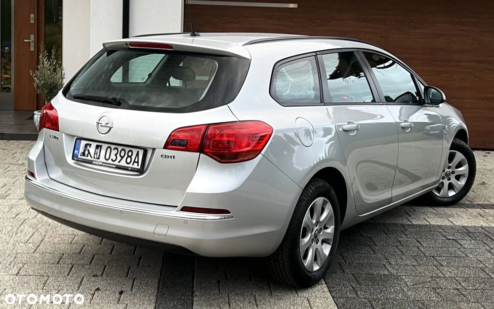 Opel Astra V 1.6 CDTI Dynamic - 4