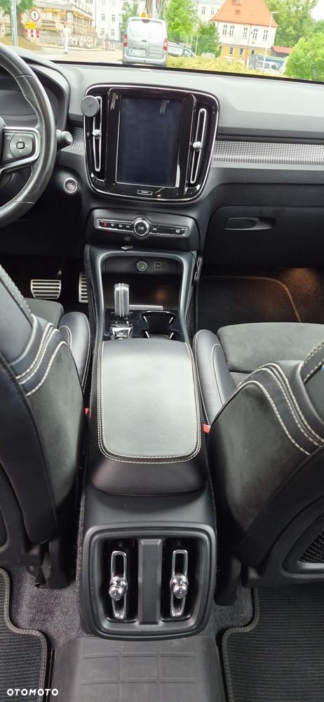 Volvo XC 40 T3 R-Design - 13