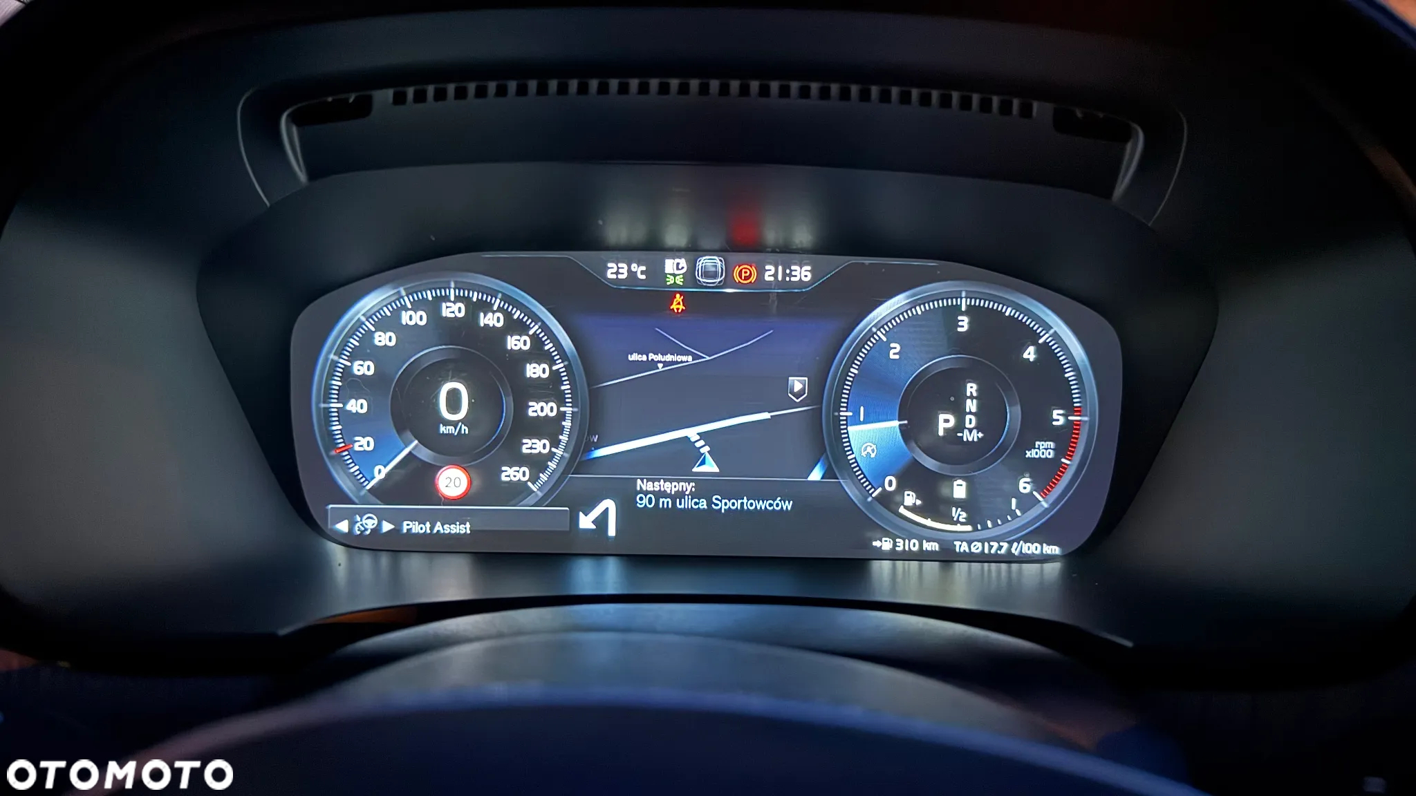 Volvo V90 Cross Country B5 D AWD Geartronic Pro - 35
