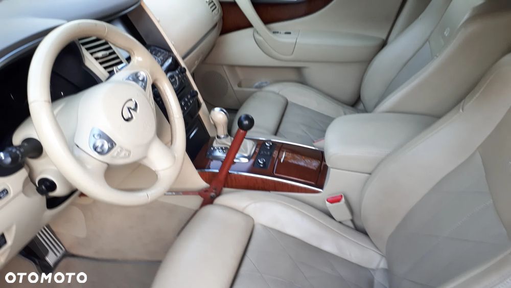 Infiniti FX FX30d S Premium - 17