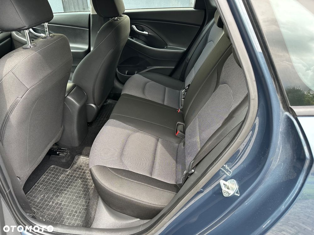 Hyundai i30 1.5 DPI Modern - 9