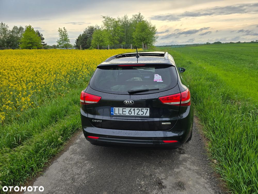 Kia Ceed 1.6 CRDi 136 DCT ISG Platinum Edition - 2