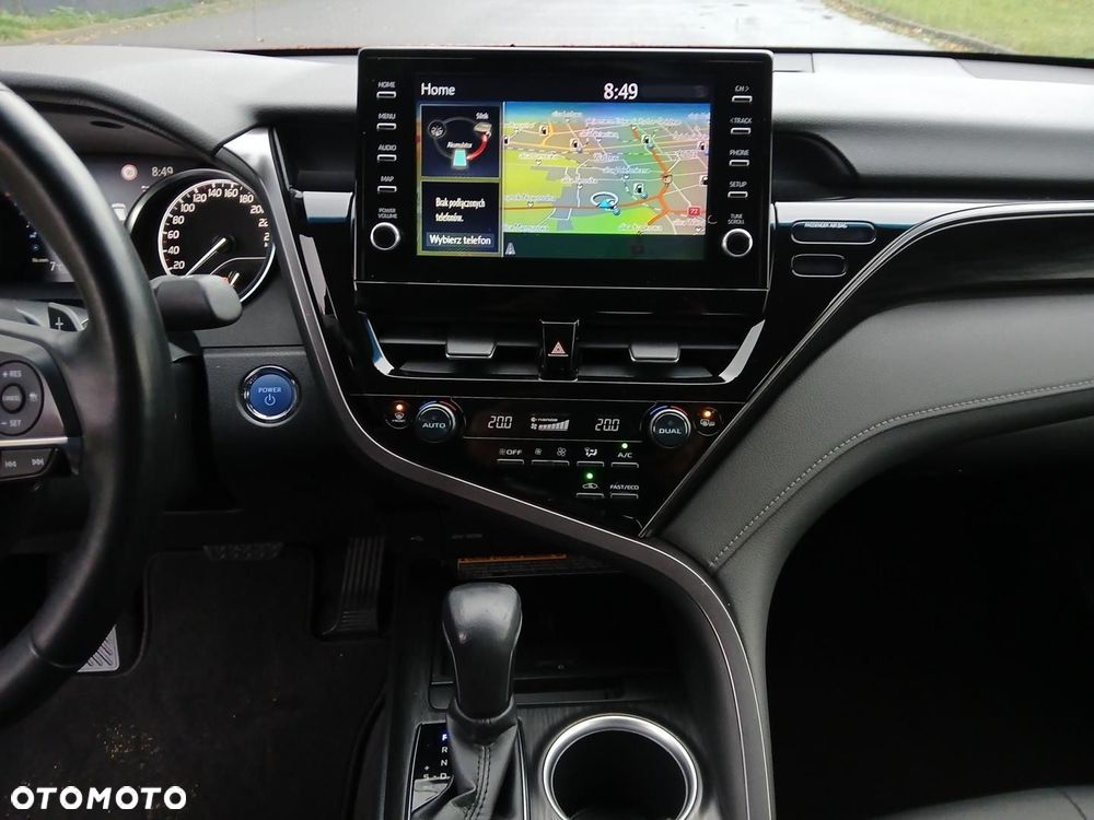 Toyota Camry 2.5 Hybrid Executive CVT - 26