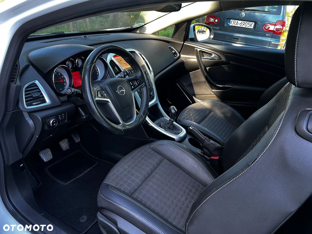 Opel Astra GTC 1.4 Turbo Innovation - 8